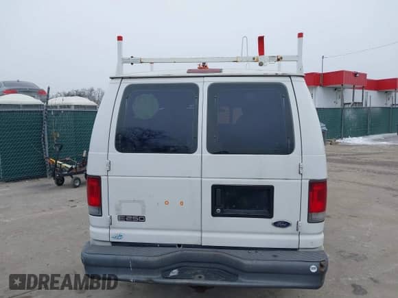 2004 Ford Econoline Cargo с VIN 1FTNE24L04HB05474, выставлен на аукционе IAAI как лот 41320247 с пробегом 153 216 миль миль и . История ставок и продаж доступна на DreamBid. Изображение 16.