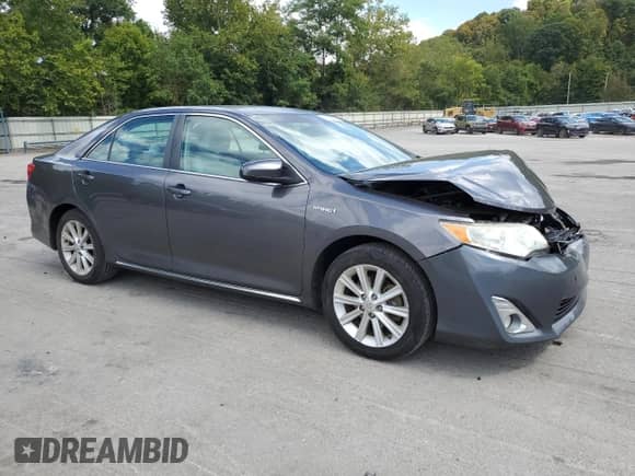2013 Toyota Camry LE z VIN 4T1BD1FK0DU080437, wystawiony jako Copart lot #71326805 z przebiegiem 214 631 mil mil oraz Szkoda całkowita • Salvage title. Historia ofert i sprzedaży dostępna na DreamBid. Obrazek 4.