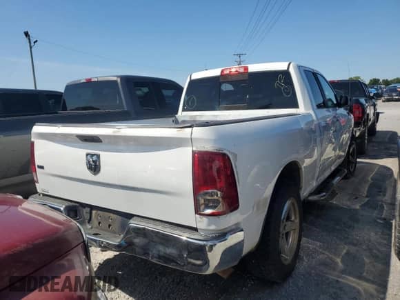 2016 Ram 1500 SLT z VIN 1C6RR6GTXGS240677, wystawiony jako Copart lot #71124265 z przebiegiem 226 501 mil mil oraz Szkoda całkowita • Salvage title. Historia ofert i sprzedaży dostępna na DreamBid. Obrazek 3.