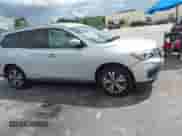 2017 Nissan Pathfinder SV с VIN 5N1DR2MN1HC635114, выставлен на аукционе IAAI как лот 43294378 с пробегом 179 732 миль миль и . История ставок и продаж доступна на DreamBid. Изображение 13.