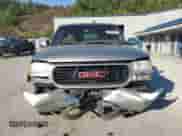 1999 GMC Sierra 1500 SL с VIN 1GTEK19T9XZ525583, выставлен на аукционе Copart как лот 80343335 с пробегом 137 643 миль миль и Списание • Salvage title. История ставок и продаж доступна на DreamBid. Изображение 5.