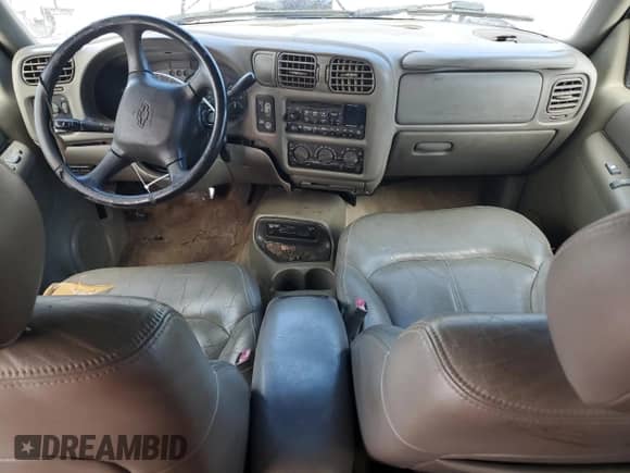 2000 Chevrolet Blazer LT с VIN 1GNCS13W3Y2358679, выставлен на аукционе Copart как лот 81021025 с пробегом 193 704 миль миль и Списание • Salvage title. История ставок и продаж доступна на DreamBid. Изображение 8.