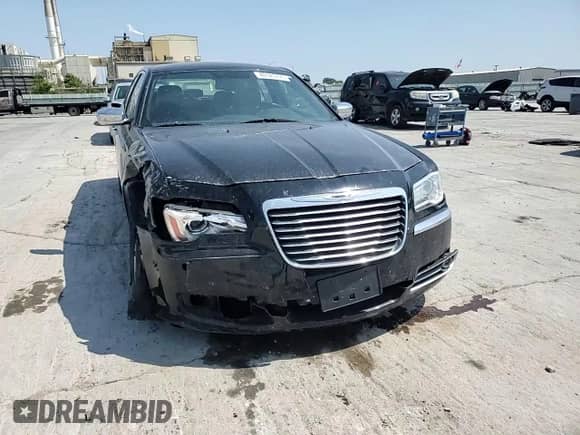 2012 Chrysler 300 Limited z VIN 2C3CCACG2CH242411, wystawiony jako Copart lot #80325775 z przebiegiem 165 492 mil mil oraz Szkoda całkowita • Salvage title. Historia ofert i sprzedaży dostępna na DreamBid. Obrazek 14.