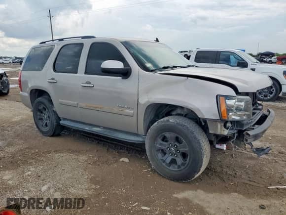 2007 Chevrolet Tahoe LTZ с VIN 1GNFC13087J360390, выставлен на аукционе Copart как лот 69802215 с пробегом 140 529 миль миль и Списание • Salvage title. История ставок и продаж доступна на DreamBid. Изображение 4.