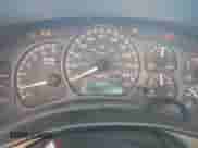 2002 GMC Sierra 1500 z VIN 1GTEC14W02Z290420, wystawiony jako Copart lot #65817084 z przebiegiem 273 128 mil mil oraz Szkoda całkowita • Salvage title. Historia ofert i sprzedaży dostępna na DreamBid. Obrazek 9.