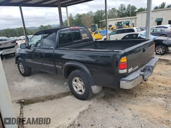 2000 Toyota Tundra Limited z VIN 5TBRT3818YS017823, wystawiony jako Copart lot #84816835 z przebiegiem 278 662 mil mil oraz Szkoda całkowita • Salvage title. Historia ofert i sprzedaży dostępna na DreamBid. Obrazek 2.