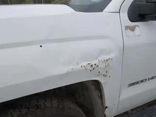 2017 Chevrolet Silverado 3500HD with VIN 1GB2KYEGXHZ297250, listed as a IAAI auction lot 43264239 with 228,188 mi miles and . Bid and sale history available at DreamBid. Image 6.