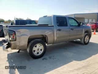 2008 Chevrolet Silverado 1500 LS z VIN 3GCEC13C28G310831, wystawiony jako Copart lot #80161525 z przebiegiem 255 455 mil mil oraz Szkoda całkowita • Salvage title. Historia ofert i sprzedaży dostępna na DreamBid. Obrazek 3.
