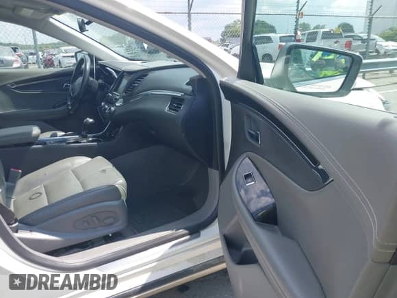 2014 Chevrolet Impala LTZ with VIN 2G1145SL6E9269543, listed as a IAAI auction lot 42845769 with 172,119 mi miles and . Bid and sale history available at DreamBid. Image 5.