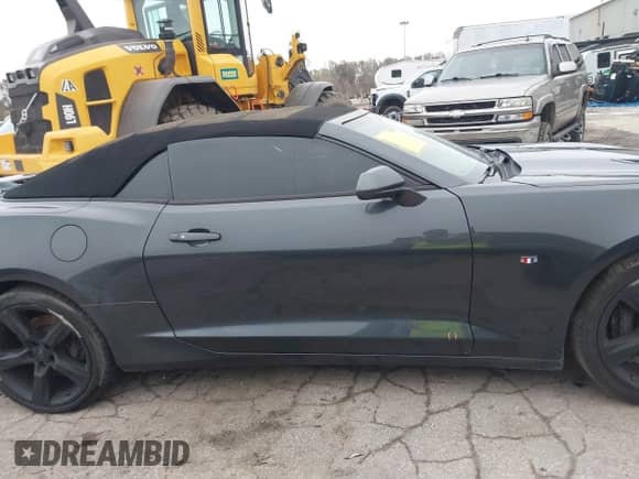 2016 Chevrolet Camaro 2SS с VIN 1G1FH3D71G0192916, выставлен на аукционе IAAI как лот 40949180 с пробегом 115 553 миль миль и . История ставок и продаж доступна на DreamBid. Изображение 14.