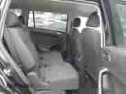 2024 Volkswagen Tiguan S с VIN 3VVRB7AX1RM175360, выставлен на аукционе IAAI как лот 42196560 с пробегом 5 133 миль миль и . История ставок и продаж доступна на DreamBid. Изображение 8.