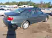 2005 Toyota Camry LE z VIN 4T1BE32K15U076137, wystawiony jako IAAI lot #43429737 z przebiegiem 222 941 mil mil oraz . Historia ofert i sprzedaży dostępna na DreamBid. Obrazek 4.