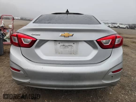 2019 Chevrolet Cruze LS z VIN 1G1BC5SM4K7135725, wystawiony jako Copart lot #68474495 z przebiegiem 47 002 mil mil oraz Szkoda całkowita • Salvage title. Historia ofert i sprzedaży dostępna na DreamBid. Obrazek 6.