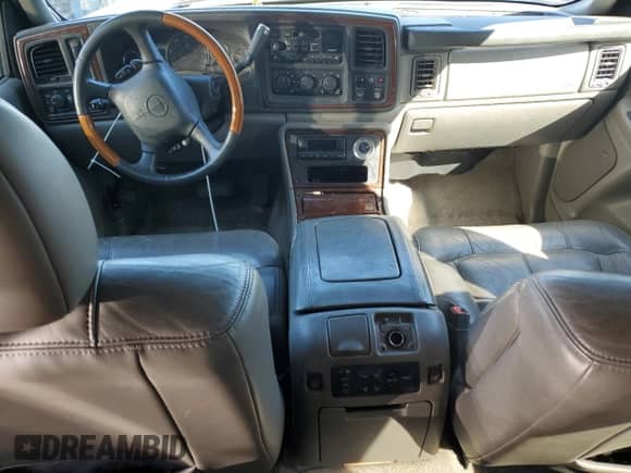 2002 Cadillac Escalade с VIN 1GYEK63N32R287000, выставлен на аукционе Copart как лот 81931135 с пробегом 354 114 миль миль и Списание • Salvage title. История ставок и продаж доступна на DreamBid. Изображение 8.