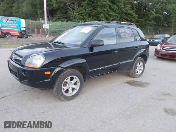 2009 Hyundai Tucson Limited with VIN KM8JN72D29U936363, listed as a IAAI auction lot 42972923 with 139,033 mi miles and . Bid and sale history available at DreamBid. Image 2.
