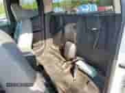 2019 Chevrolet Colorado 2WD Work Truck z VIN 1GCHSBEA5K1177960, wystawiony jako Copart lot #80292095 z przebiegiem 124 860 mil mil oraz Czysty tytuł • Clean title. Historia ofert i sprzedaży dostępna na DreamBid. Obrazek 10.