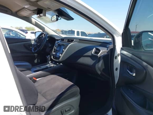 2020 Nissan Murano SV with VIN 5N1AZ2BJ1LN160757, listed as a IAAI auction lot 42422535 with 80,112 mi miles and . Bid and sale history available at DreamBid. Image 5.