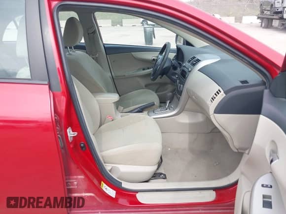 2011 Toyota Corolla S с VIN 2T1BU4EE2BC702371, выставлен на аукционе IAAI как лот 43331595 с пробегом 135 620 миль миль и . История ставок и продаж доступна на DreamBid. Изображение 5.