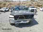 2005 Chevrolet Silverado 1500 LS z VIN 2GCEC19V651163006, wystawiony jako Copart lot #80392805 z przebiegiem 236 881 mil mil oraz Szkoda całkowita • Salvage title. Historia ofert i sprzedaży dostępna na DreamBid. Obrazek 5.