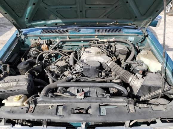 1995 Nissan Frontier XE z VIN 1N6HD16S2SC367437, wystawiony jako Copart lot #46628995 z przebiegiem 220 344 mil mil oraz Szkoda całkowita • Salvage title. Historia ofert i sprzedaży dostępna na DreamBid. Obrazek 11.