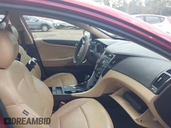 2012 Hyundai Sonata SE with VIN 5NPEC4ABXCH402572, listed as a IAAI auction lot 42875412 with 160,785 mi miles and . Bid and sale history available at DreamBid. Image 5.