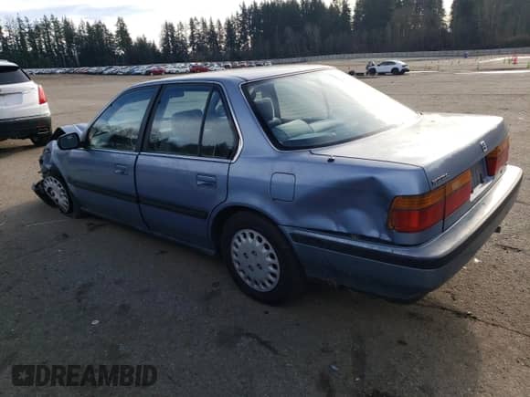 1990 Honda Accord LX z VIN JHMCB7657LC094933, wystawiony jako Copart lot #42030575 z przebiegiem 156 426 mil mil oraz Szkoda całkowita • Salvage title. Historia ofert i sprzedaży dostępna na DreamBid. Obrazek 2.
