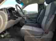 2007 GMC Sierra 1500 Work Truck z VIN 1GTEC14XX7Z615462, wystawiony jako Copart lot #81024545 z przebiegiem 201 148 mil mil oraz Czysty tytuł • Clean title. Historia ofert i sprzedaży dostępna na DreamBid. Obrazek 7.