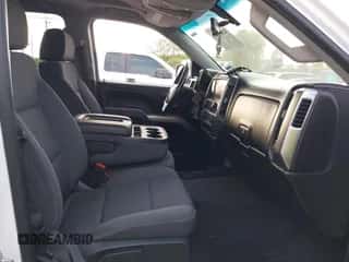 2019 Chevrolet Silverado 1500 LT z VIN 2GCVKPEC2K1205418, wystawiony jako IAAI lot #43473730 z przebiegiem 109 609 mil mil oraz . Historia ofert i sprzedaży dostępna na DreamBid. Obrazek 5.