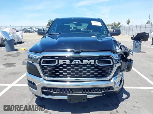 2025 Ram 1500 Lone Star z VIN 1C6SRFFP2SN538752, wystawiony jako IAAI lot #42266903 z przebiegiem 6 180 mil mil oraz . Historia ofert i sprzedaży dostępna na DreamBid. Obrazek 12.