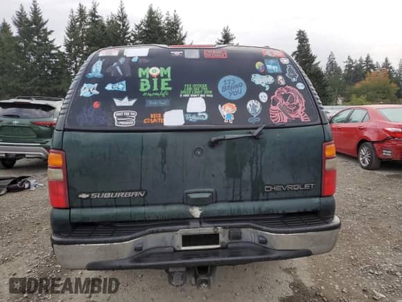 2003 Chevrolet Suburban Z71 with VIN 3GNFK16Z83G133869, listed as a Copart auction lot 85948315 with 236,789 mi miles and Salvage title. Bid and sale history available at DreamBid. Image 6.