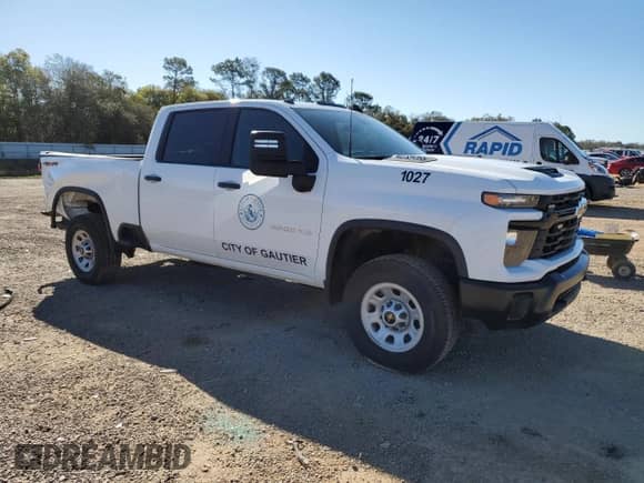 2024 Chevrolet Silverado 3500 with VIN 2GC4YSE7XR1196347, listed as a Copart auction lot 48084665 with 7,017 mi miles and Salvage title. Bid and sale history available at DreamBid. Image 4.