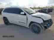 2017 Jeep Grand Cherokee Altitude with VIN 1C4RJFAG6HC817664, listed as a Copart auction lot 85121865 with 105,142 mi miles and Salvage title. Bid and sale history available at DreamBid. Image 4.