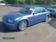 2007 Chrysler 300 C z VIN 2C3KA63H97H741249, wystawiony jako IAAI lot #42748999 z przebiegiem 156 928 mil mil oraz . Historia ofert i sprzedaży dostępna na DreamBid. Obrazek 2.