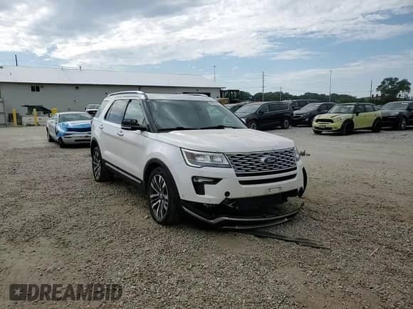 2018 Ford Explorer Platinum с VIN 1FM5K8HT9JGA65575, выставлен на аукционе Copart как лот 80067885 с пробегом 127 549 миль миль и Списание • Salvage title. История ставок и продаж доступна на DreamBid. Изображение 14.
