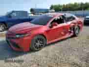 2021 Toyota Camry SE Nightshade z VIN 4T1G11AK5MU479916, wystawiony jako Copart lot #71206825 z przebiegiem 82 202 mil mil oraz Szkoda całkowita • Salvage title. Historia ofert i sprzedaży dostępna na DreamBid. Obrazek 1.