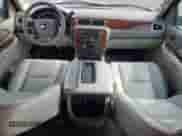 2009 Chevrolet Suburban 2LT с VIN 1GNFK26329R168062, выставлен на аукционе Copart как лот 83852485 с пробегом 194 226 миль миль и Чистый • Clean title. История ставок и продаж доступна на DreamBid. Изображение 8.