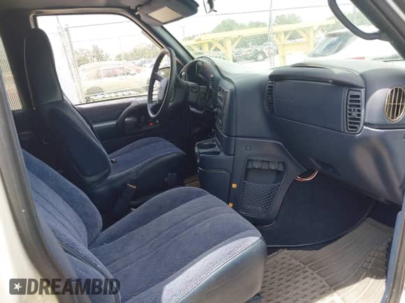 1998 Chevrolet Astro с VIN 1GNDM19W8WB174745, выставлен на аукционе IAAI как лот 42767730 с пробегом 87 960 миль миль и . История ставок и продаж доступна на DreamBid. Изображение 5.