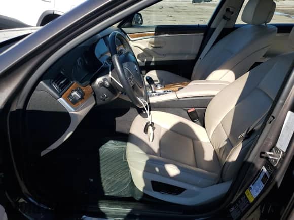 2013 BMW 5 Series 528i xDrive with VIN WBAXH5C50DDW12223, listed as a Copart auction lot 85494365 with 148,446 mi miles and Clean title. Bid and sale history available at DreamBid. Image 7.