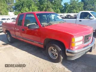 1995 GMC Sierra 1500 с VIN 2GTEC19K1S1587792, выставлен на аукционе IAAI как лот 42213611 с пробегом 277 079 миль миль и . История ставок и продаж доступна на DreamBid. Изображение 1.