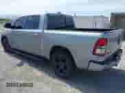 2022 Ram 1500 Big Horn z VIN 1C6RREFT3NN157681, wystawiony jako IAAI lot #42358287 z przebiegiem 106 659 mil mil oraz . Historia ofert i sprzedaży dostępna na DreamBid. Obrazek 3.