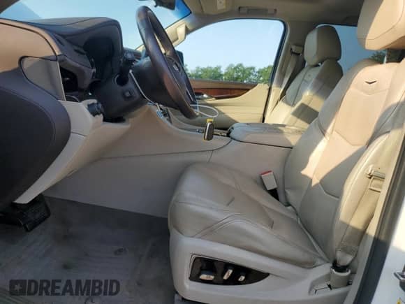 2017 Cadillac Escalade ESV Luxury с VIN 1GYS4HKJ5HR224285, выставлен на аукционе Copart как лот 62563795 с пробегом 136 011 миль миль и Списание • Salvage title. История ставок и продаж доступна на DreamBid. Изображение 7.