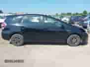 2015 Toyota Prius Two z VIN JTDZN3EUXFJ018840, wystawiony jako IAAI lot #42959880 z przebiegiem 84 114 mil mil oraz . Historia ofert i sprzedaży dostępna na DreamBid. Obrazek 13.