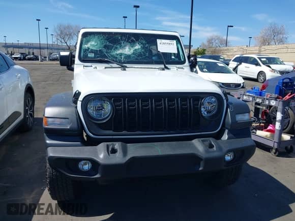 2024 Jeep Wrangler Willys с VIN 1C4PJXDN7RW104649, выставлен на аукционе IAAI как лот 41855892 с пробегом 16 762 миль миль и . История ставок и продаж доступна на DreamBid. Изображение 13.