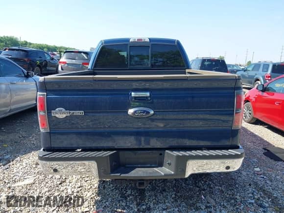 2014 Ford F-150 XL z VIN 1FTFW1ET2EKD98146, wystawiony jako IAAI lot #42278570 z przebiegiem 159 285 mil mil oraz . Historia ofert i sprzedaży dostępna na DreamBid. Obrazek 17.