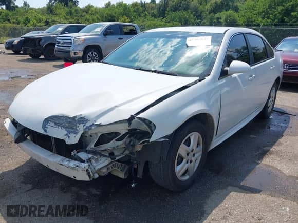 2010 Chevrolet Impala LS z VIN 2G1WA5EK2A1130942, wystawiony jako IAAI lot #43203841 z przebiegiem 185 462 mil mil oraz . Historia ofert i sprzedaży dostępna na DreamBid. Obrazek 18.