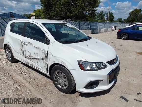 2017 Chevrolet Sonic LT с VIN 1G1JG6SH3H4173255, выставлен на аукционе IAAI как лот 43088477 с пробегом 120 566 миль миль и . История ставок и продаж доступна на DreamBid. Изображение 1.
