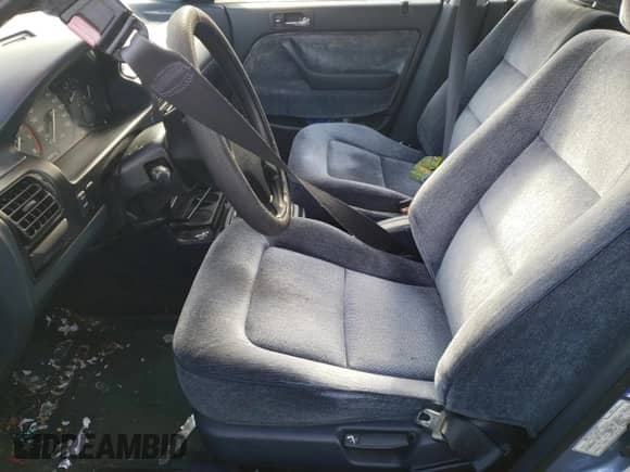 1990 Honda Accord LX z VIN JHMCB7657LC094933, wystawiony jako Copart lot #42030575 z przebiegiem 156 426 mil mil oraz Szkoda całkowita • Salvage title. Historia ofert i sprzedaży dostępna na DreamBid. Obrazek 7.