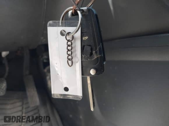 2017 Chevrolet Equinox Premier with VIN 2GNALDEK7H6165910, listed as a IAAI auction lot 43264203 with 170,561 mi miles and . Bid and sale history available at DreamBid. Image 11.