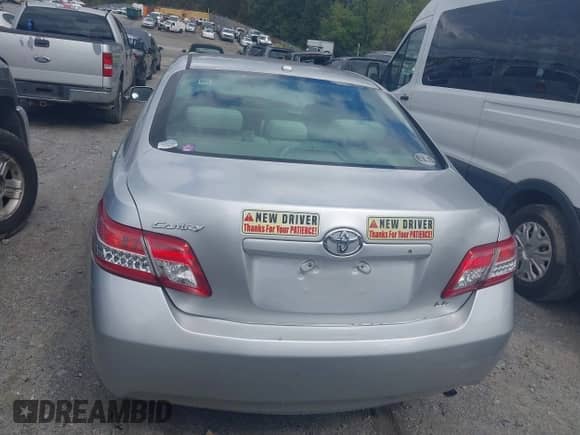 2010 Toyota Camry LE с VIN 4T4BF3EK2AR056343, выставлен на аукционе IAAI как лот 43282486 с пробегом 207 309 миль миль и . История ставок и продаж доступна на DreamBid. Изображение 16.