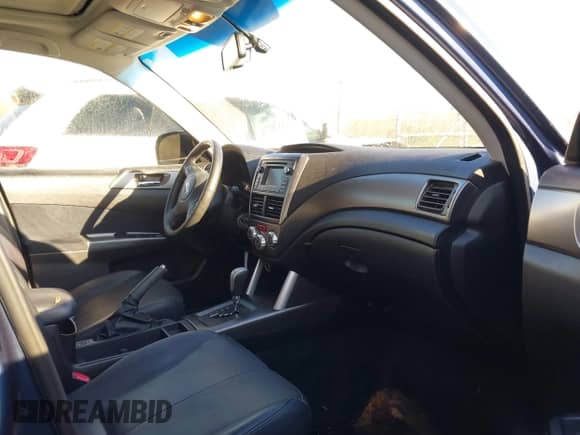 2012 Subaru Forester X Limited z VIN JF2SHBEC0CH445832, wystawiony jako IAAI lot #41535078 z przebiegiem 101 977 mil mil oraz . Historia ofert i sprzedaży dostępna na DreamBid. Obrazek 5.